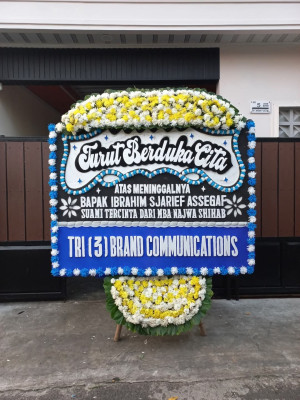 Papan Bunga Duka di Toraja Utara